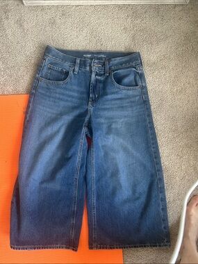 These are the Old Navy drape denim, midrise, baggy, wide leg culottes size 2